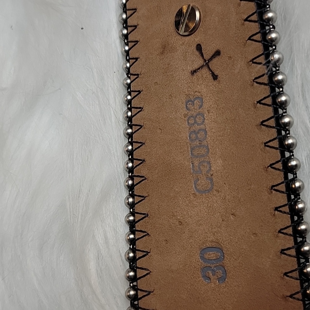 Brand new and super beautiful. - Picture 4 of 9